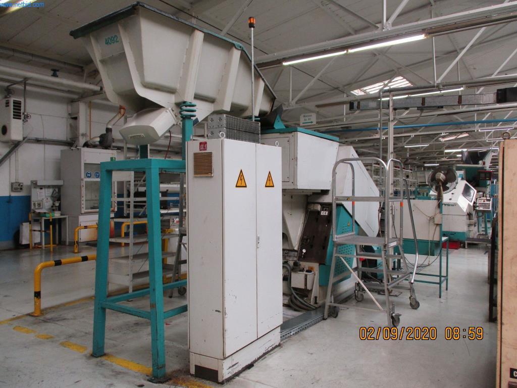 Máquinas para la fabricación de tornillos, pernos y elementos de fijación-4