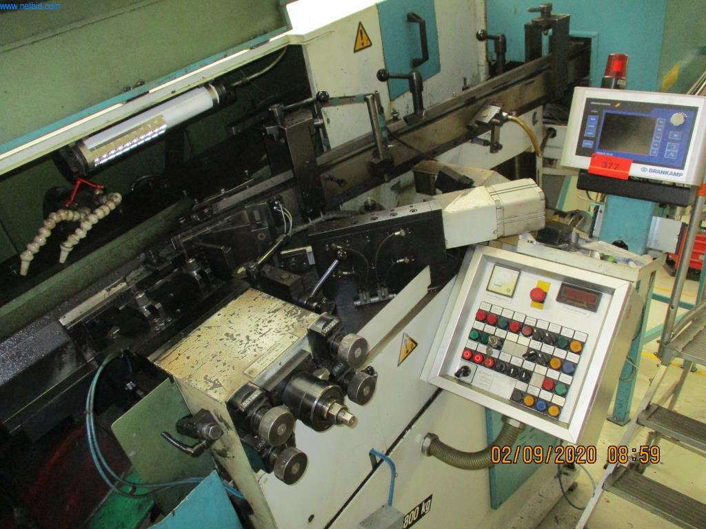 Máquinas para la fabricación de tornillos, pernos y elementos de fijación-5