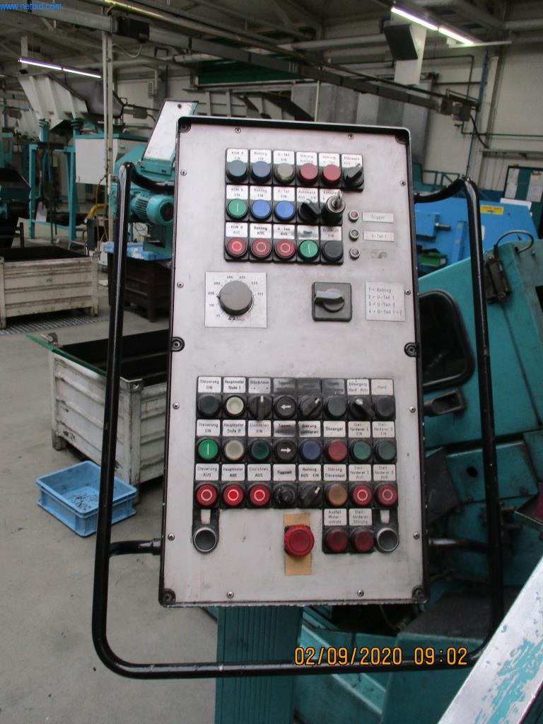 Máquinas para la fabricación de tornillos, pernos y elementos de fijación-5