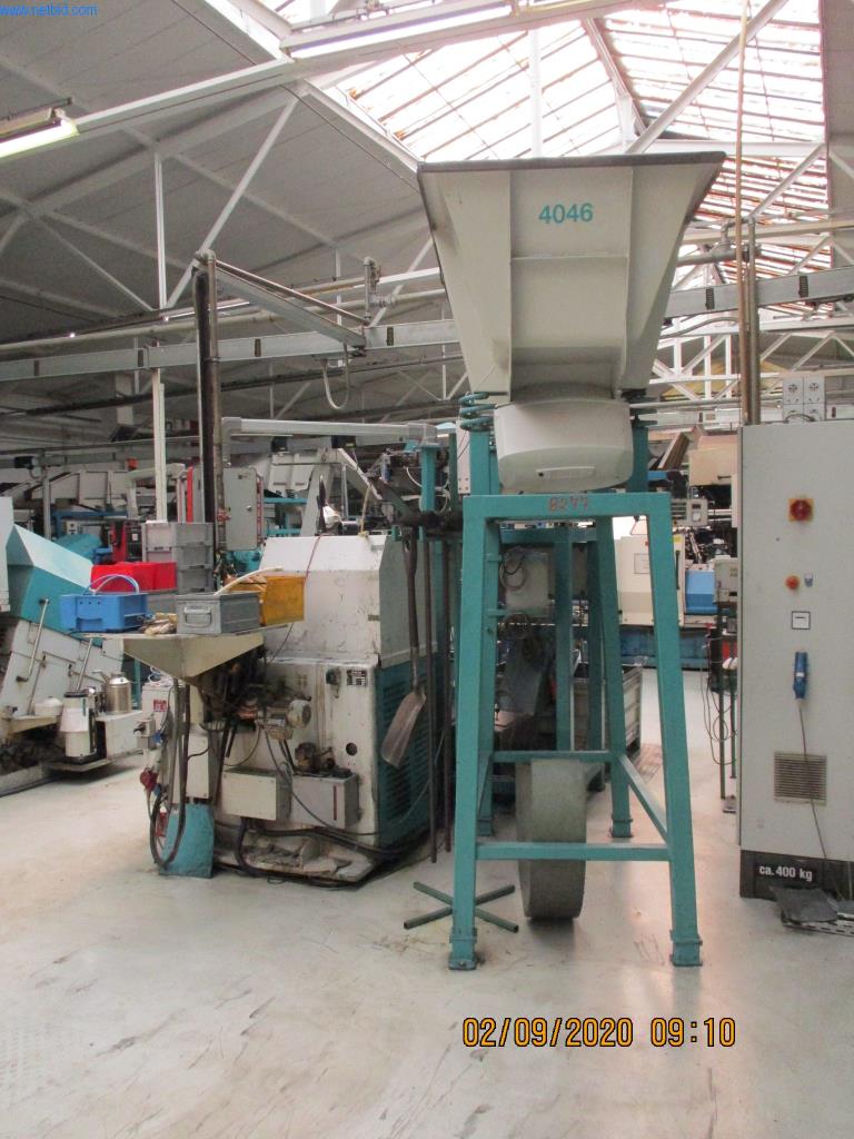 Máquinas para la fabricación de tornillos, pernos y elementos de fijación-3