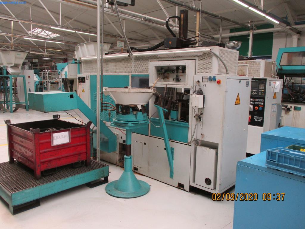 Máquinas para la fabricación de tornillos, pernos y elementos de fijación-3