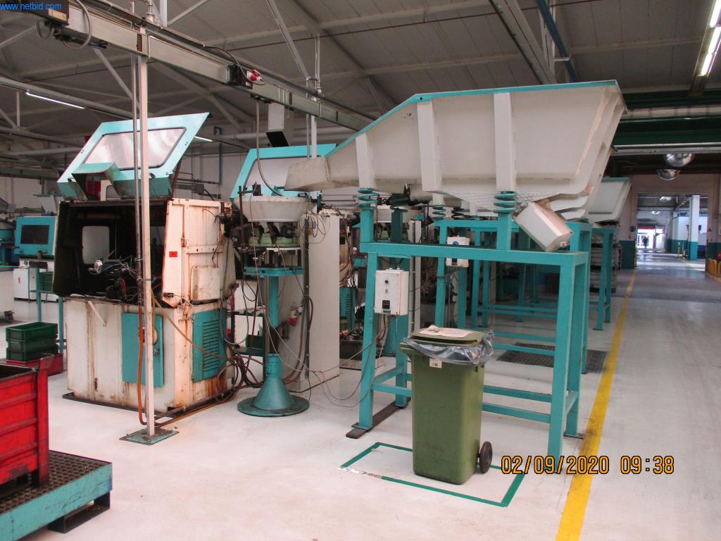 Máquinas para la fabricación de tornillos, pernos y elementos de fijación-1