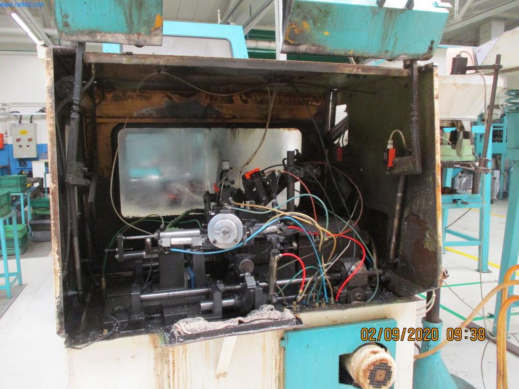 Máquinas para la fabricación de tornillos, pernos y elementos de fijación-2