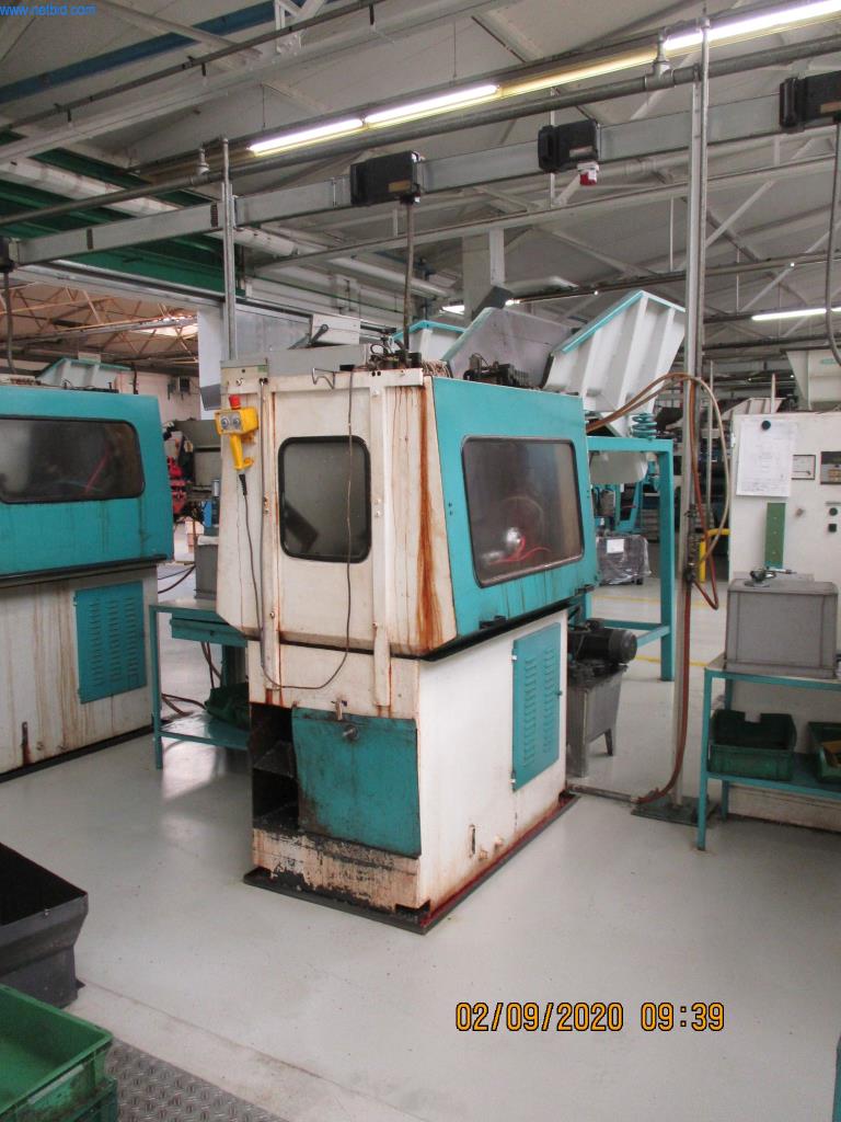 Máquinas para la fabricación de tornillos, pernos y elementos de fijación-2