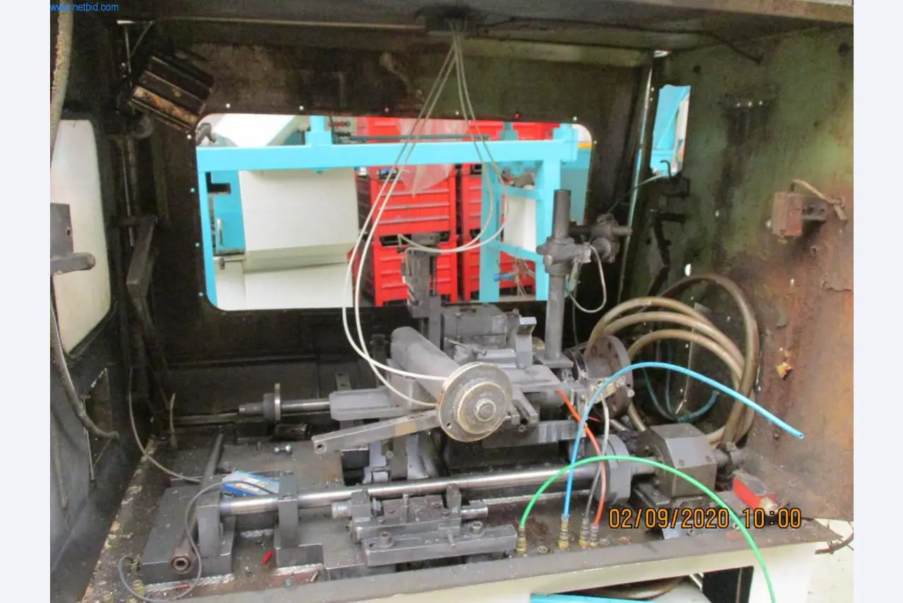 Stroje na výrobu šroubů, svorníků a spojovacího materiálu-2