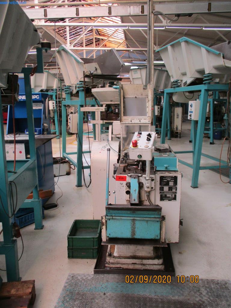 Máquinas para la fabricación de tornillos, pernos y elementos de fijación-1