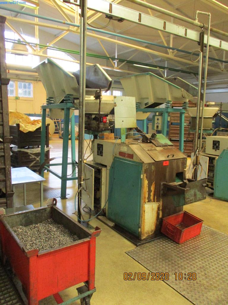 Máquinas para la fabricación de tornillos, pernos y elementos de fijación-2