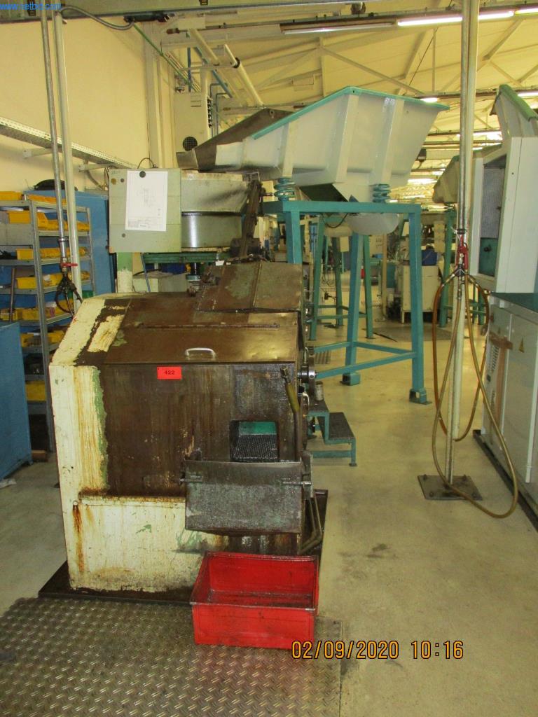 Máquinas para la fabricación de tornillos, pernos y elementos de fijación-1