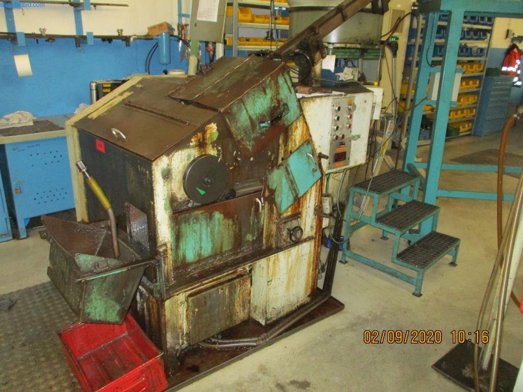 Máquinas para la fabricación de tornillos, pernos y elementos de fijación-2