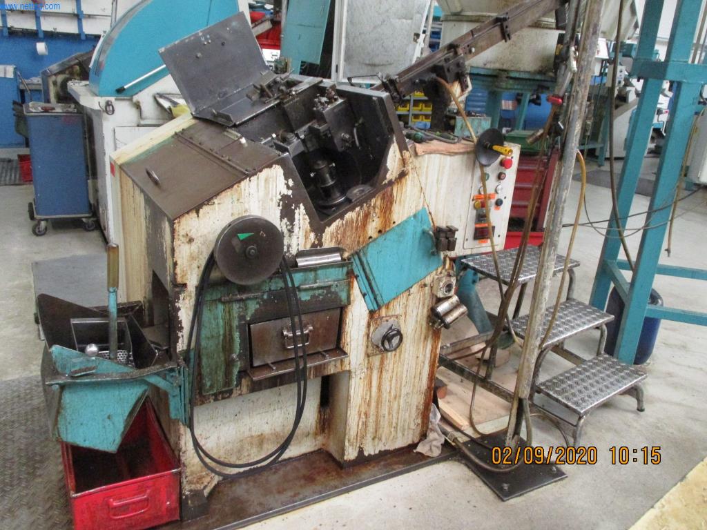 Máquinas para la fabricación de tornillos, pernos y elementos de fijación-3