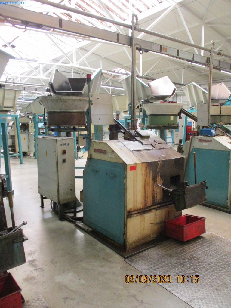 Máquinas para la fabricación de tornillos, pernos y elementos de fijación-2