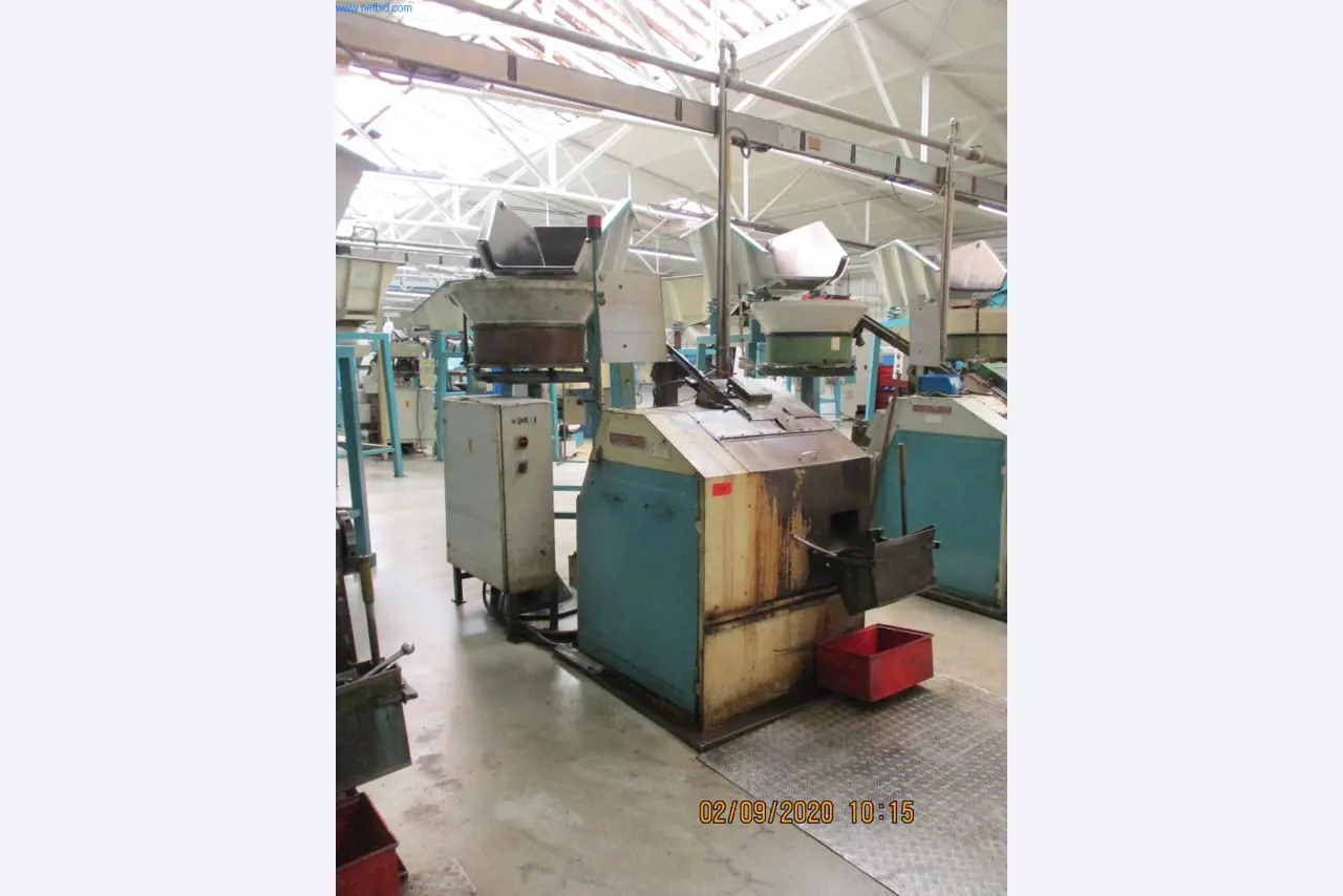 Máquinas para la fabricación de tornillos, pernos y elementos de fijación-2