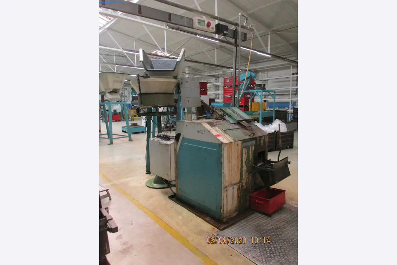 Máquinas para la fabricación de tornillos, pernos y elementos de fijación-2