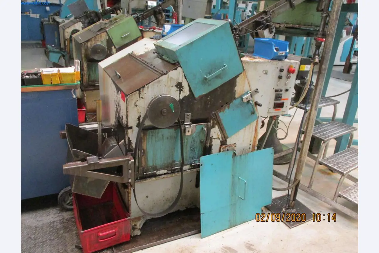 Máquinas para la fabricación de tornillos, pernos y elementos de fijación-3