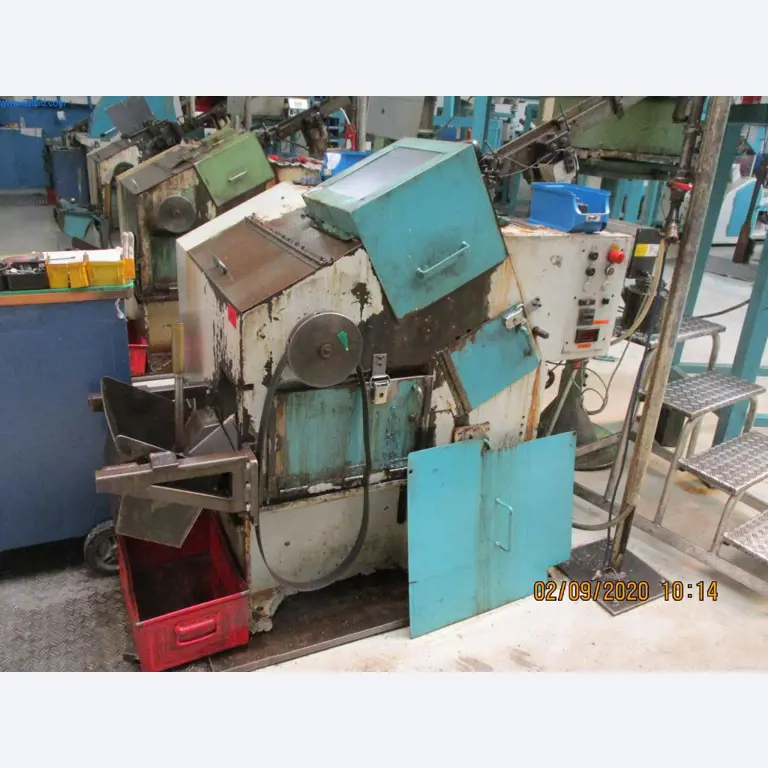 Máquinas para la fabricación de tornillos, pernos y elementos de fijación-3