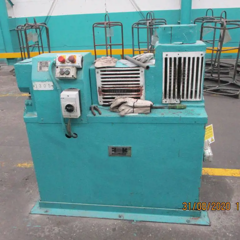 1  Roll wire feeding machine