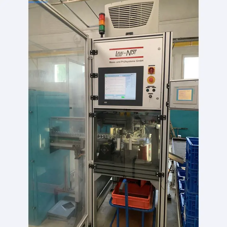Machines pour la fabrication de vis, de boulons et de matériel de fixation-12