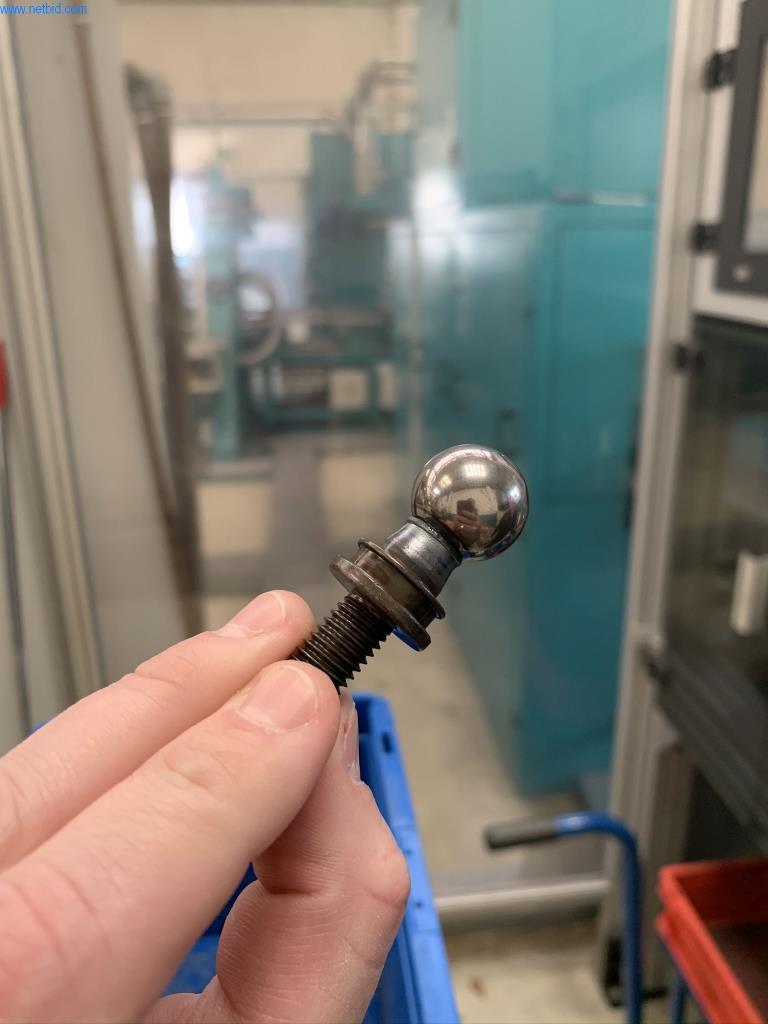 Máquinas para la fabricación de tornillos, pernos y elementos de fijación-14