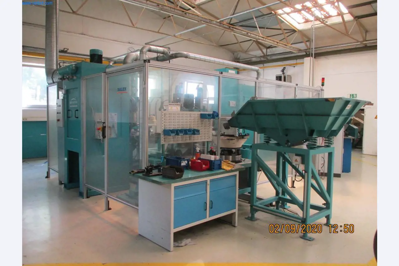 Machines pour la fabrication de vis, de boulons et de matériel de fixation-6