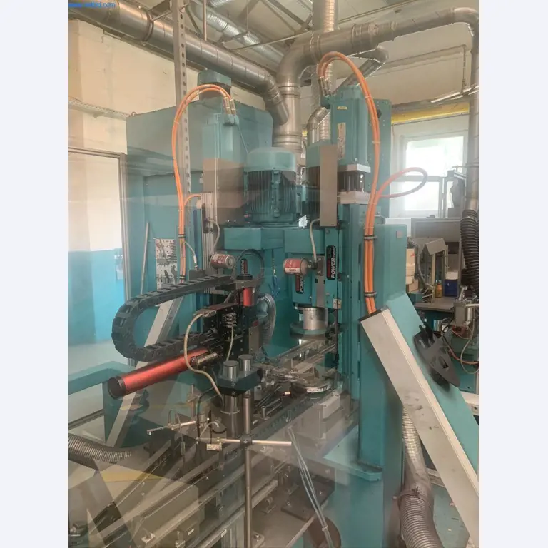Machines pour la fabrication de vis, de boulons et de matériel de fixation-7