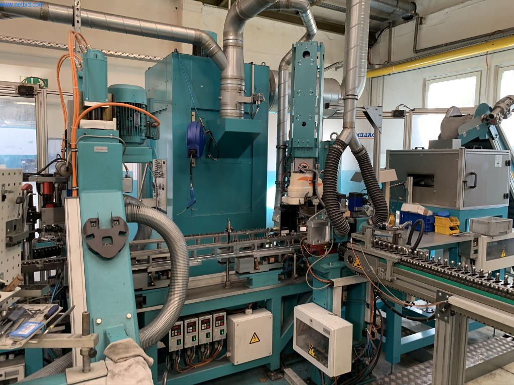 Máquinas para la fabricación de tornillos, pernos y elementos de fijación-9