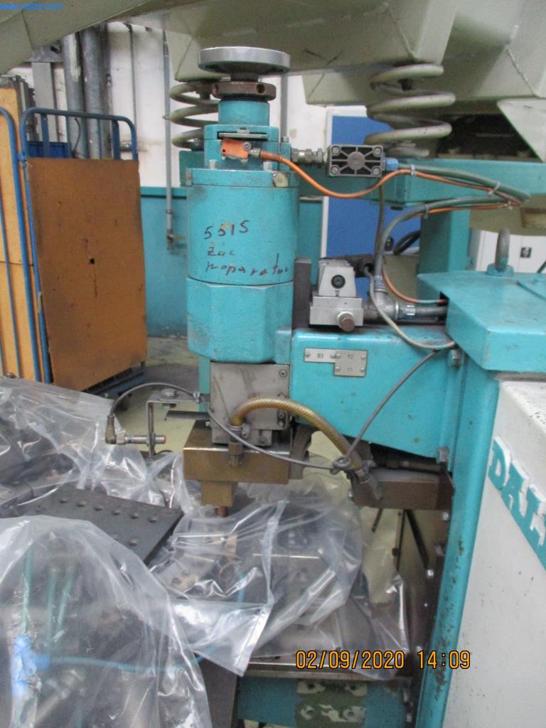 Máquinas para la fabricación de tornillos, pernos y elementos de fijación-3