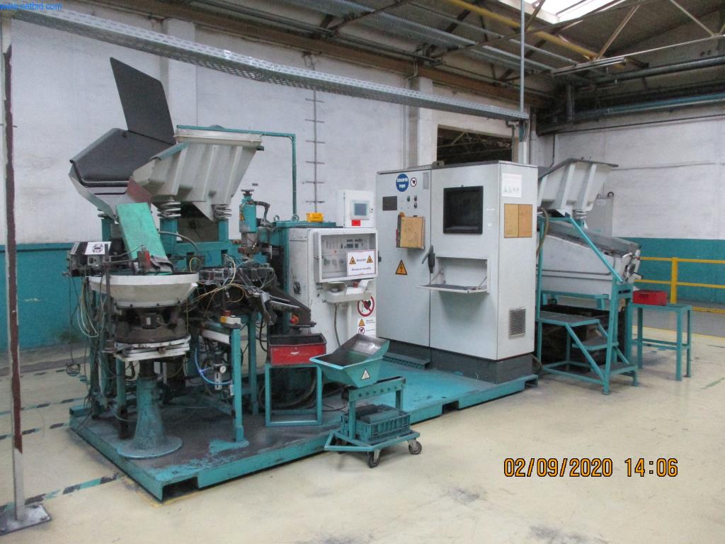 Máquinas para la fabricación de tornillos, pernos y elementos de fijación-1