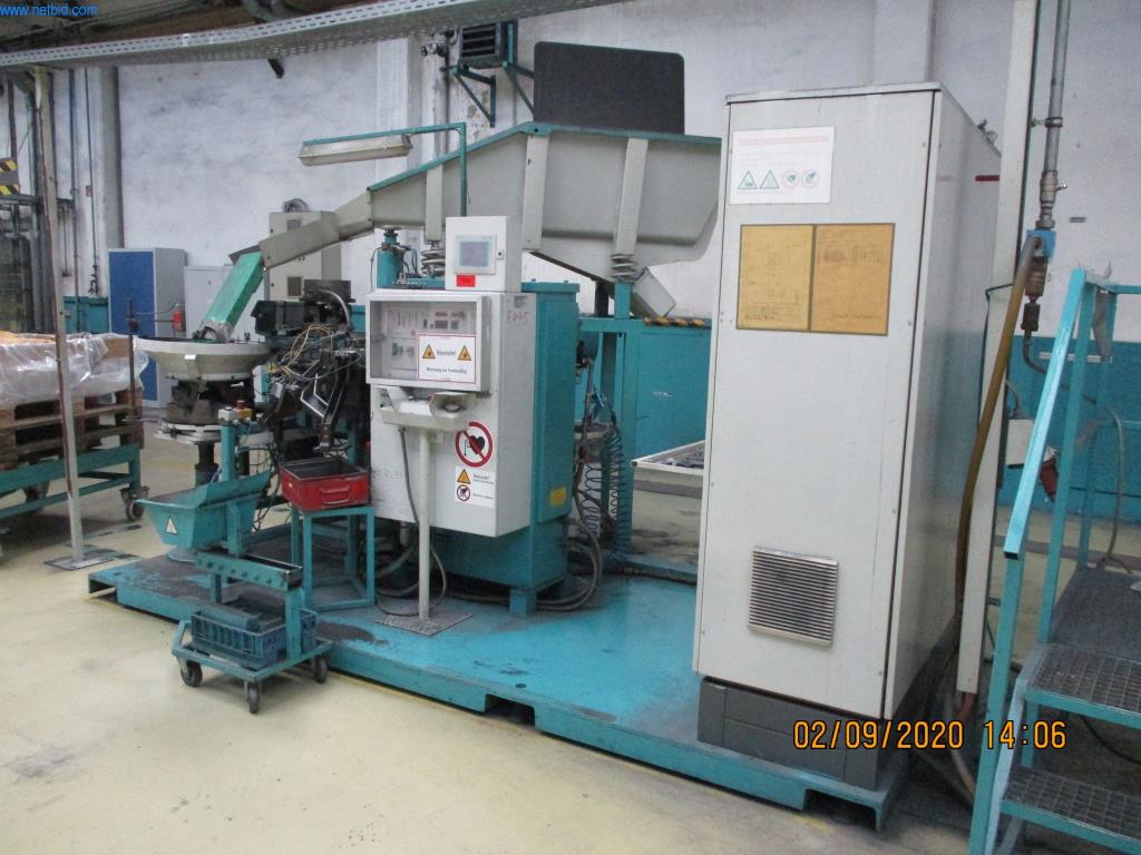 Máquinas para la fabricación de tornillos, pernos y elementos de fijación-2