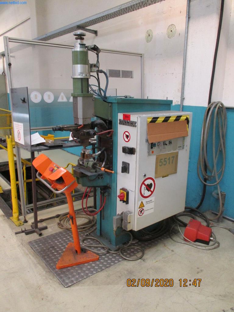 Maszyny do produkcji wkrętów, śrub i elementów złącznych-1