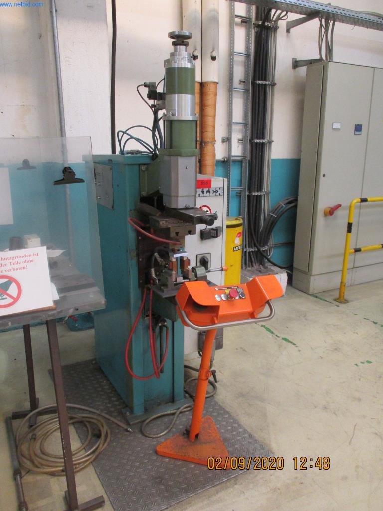 Maszyny do produkcji wkrętów, śrub i elementów złącznych-2