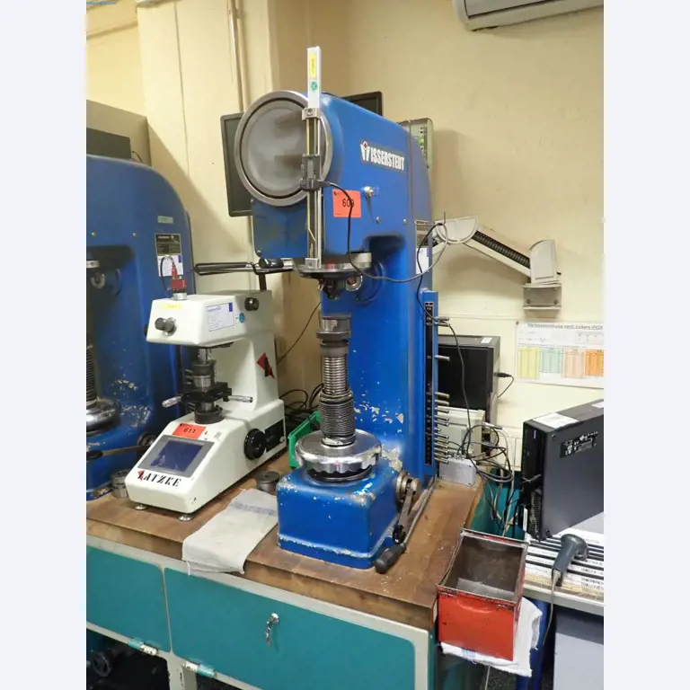 Maschinen zur Herstellung von Schrauben, Bolzen und Befestigungsmitteln-1