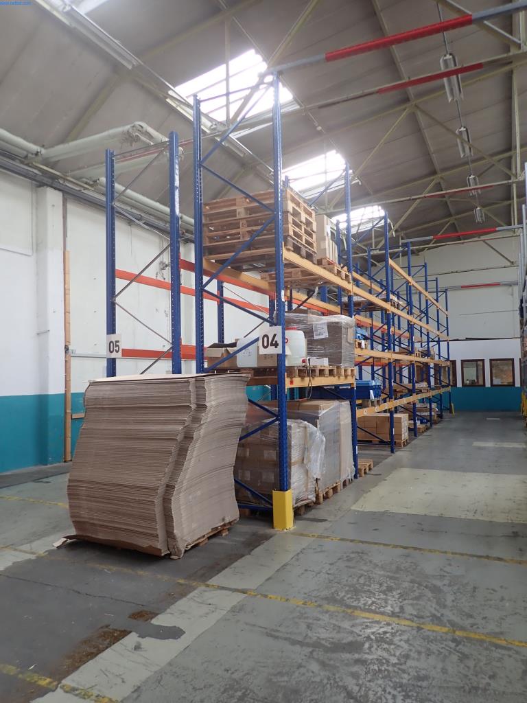 Máquinas para la fabricación de tornillos, pernos y elementos de fijación-1