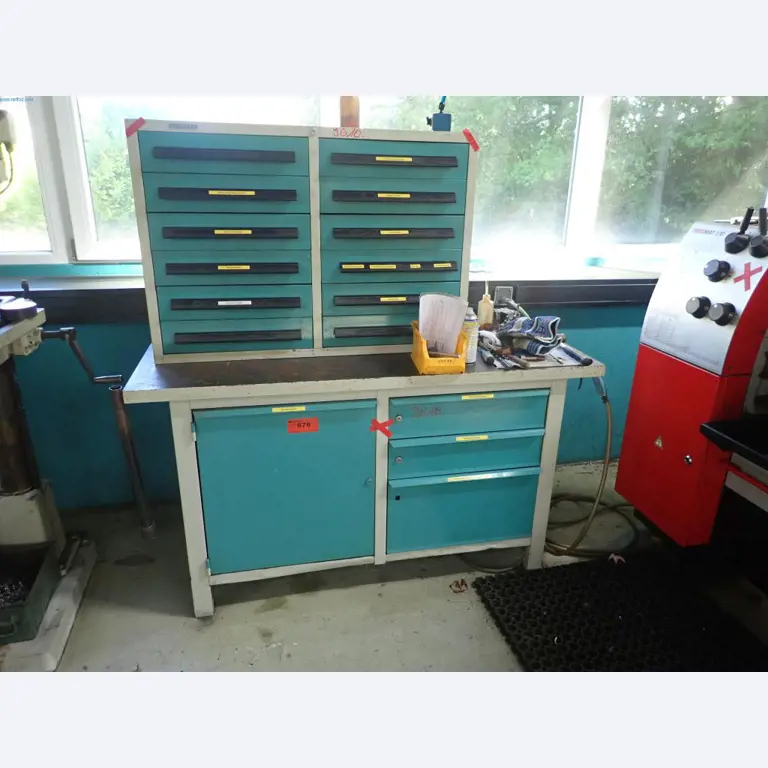 Máquinas para la fabricación de tornillos, pernos y elementos de fijación-1