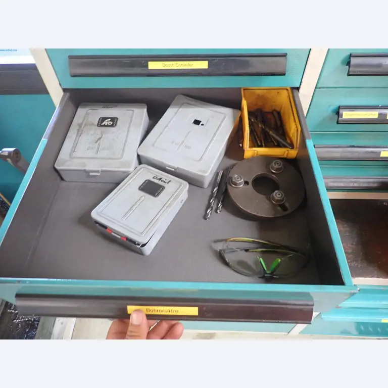 Máquinas para la fabricación de tornillos, pernos y elementos de fijación-3