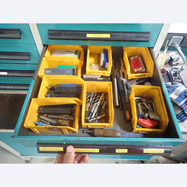 Máquinas para la fabricación de tornillos, pernos y elementos de fijación-4