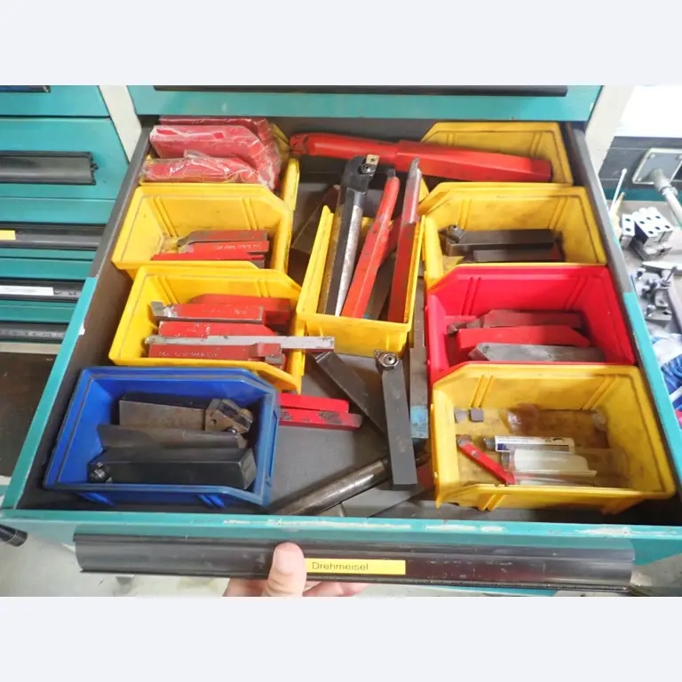 Máquinas para la fabricación de tornillos, pernos y elementos de fijación-6