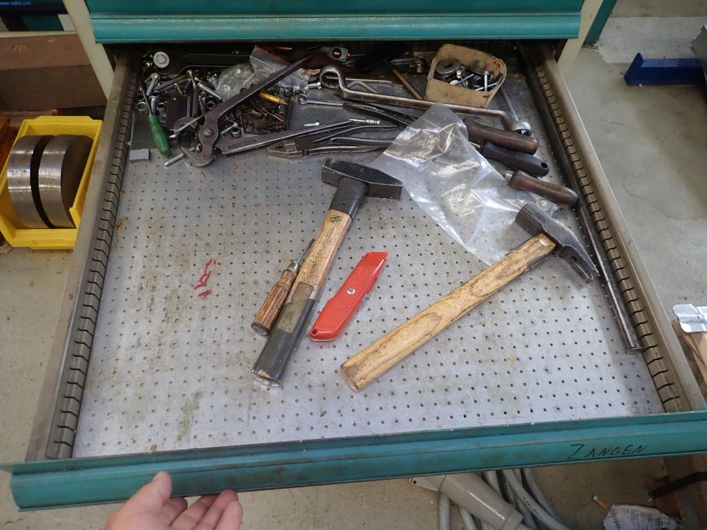 Máquinas para la fabricación de tornillos, pernos y elementos de fijación-4