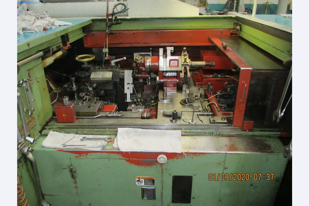 Stroji za proizvodnjo vijakov, sornikov in pritrdilnih elementov-4