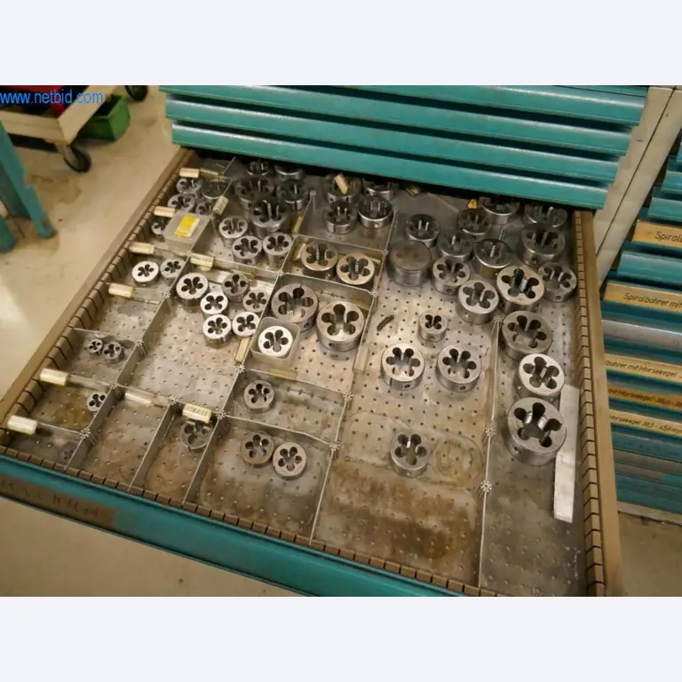 Máquinas para la fabricación de tornillos, pernos y elementos de fijación-4