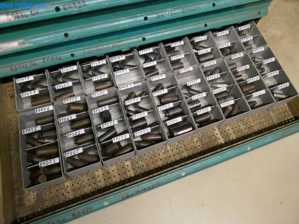 Máquinas para la fabricación de tornillos, pernos y elementos de fijación-7