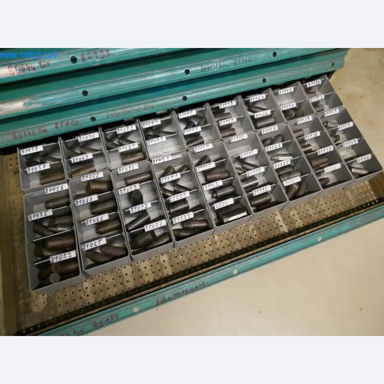 Máquinas para la fabricación de tornillos, pernos y elementos de fijación-7