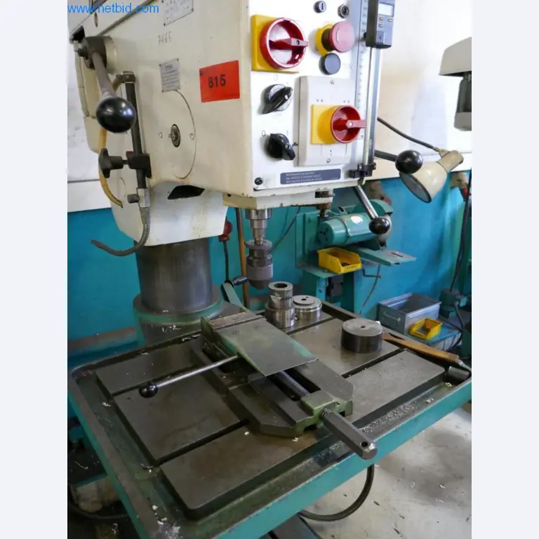 Máquinas para la fabricación de tornillos, pernos y elementos de fijación-3