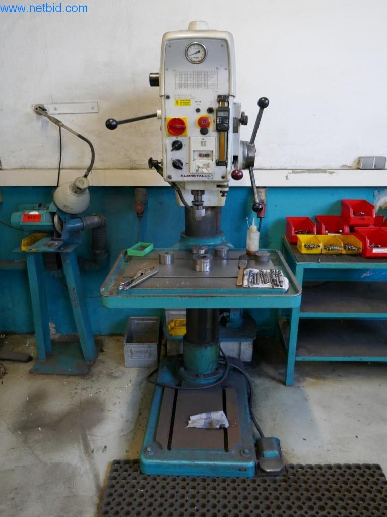 Máquinas para la fabricación de tornillos, pernos y elementos de fijación-3