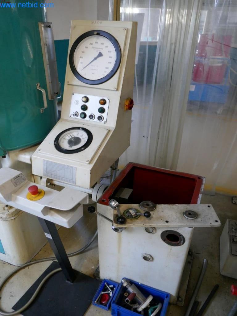 Máquinas para la fabricación de tornillos, pernos y elementos de fijación-2