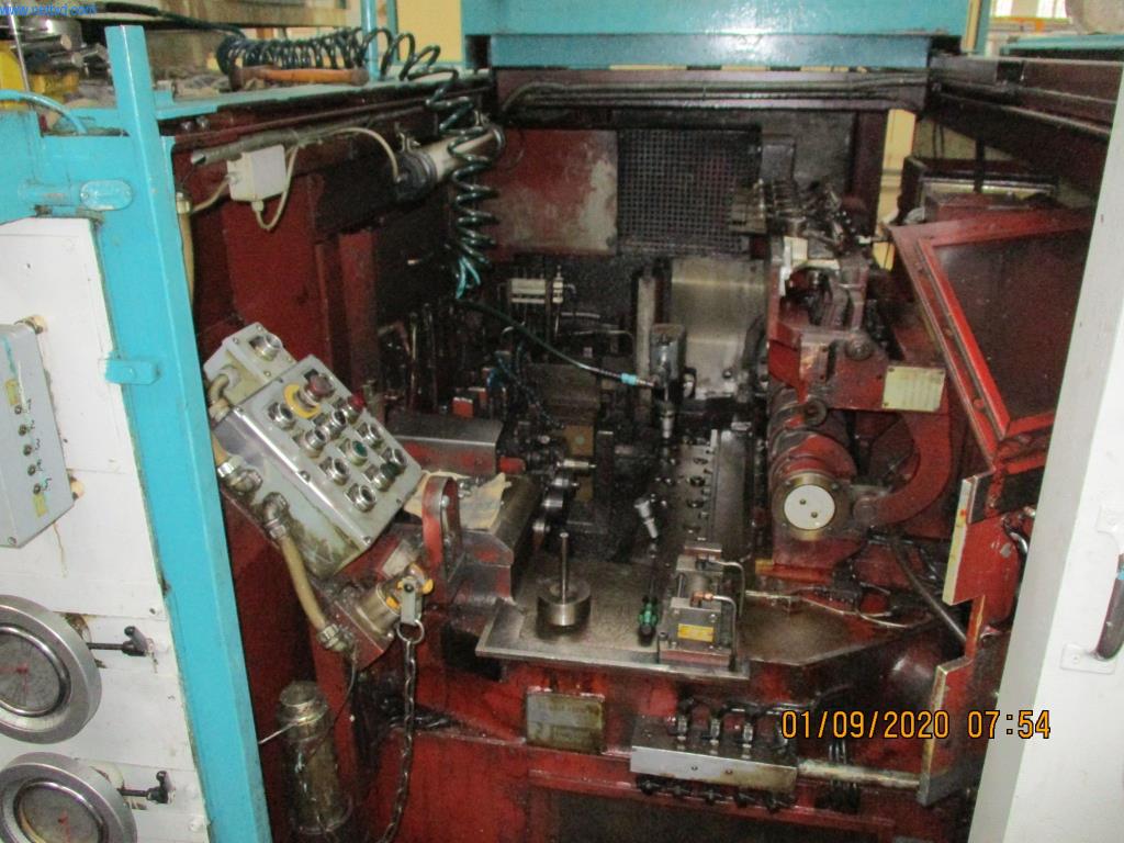 Máquinas para la fabricación de tornillos, pernos y elementos de fijación-4