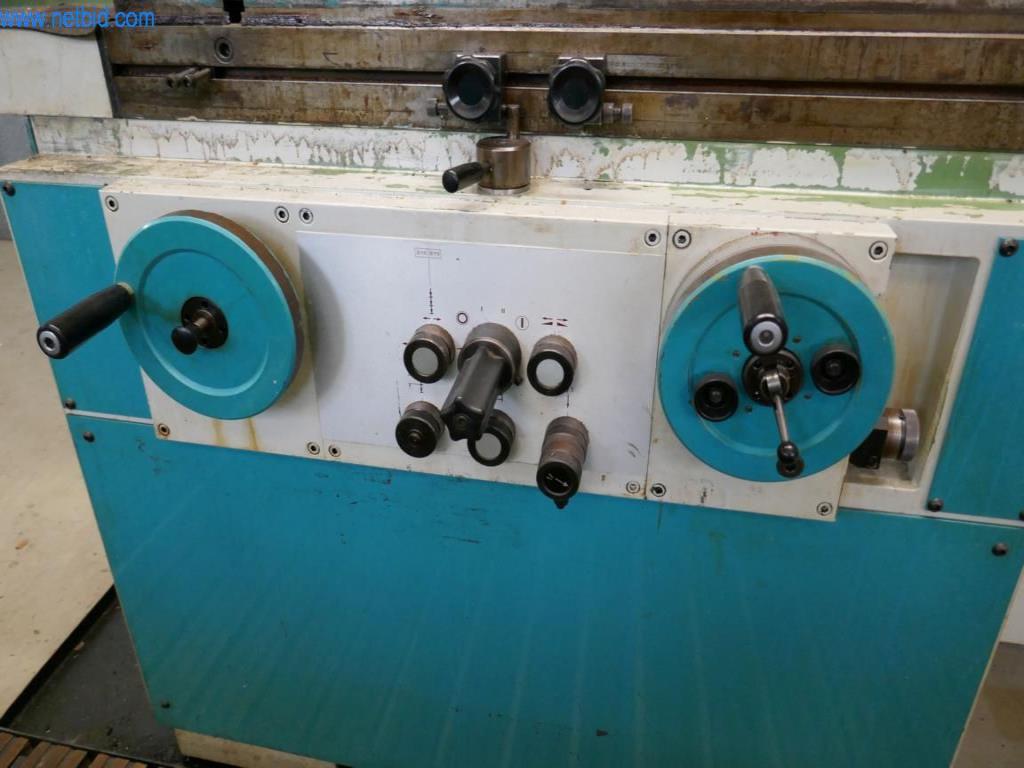 Máquinas para la fabricación de tornillos, pernos y elementos de fijación-4