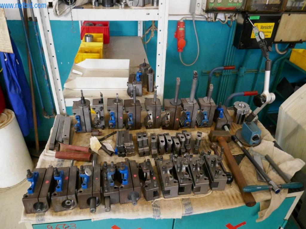 Máquinas para la fabricación de tornillos, pernos y elementos de fijación-9