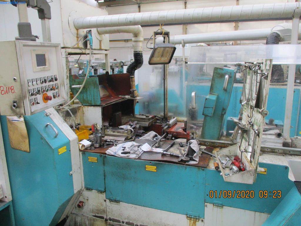 Máquinas para la fabricación de tornillos, pernos y elementos de fijación-4