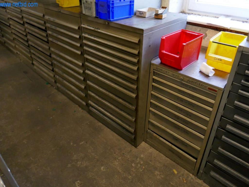 Máquinas para la fabricación de tornillos, pernos y elementos de fijación-2