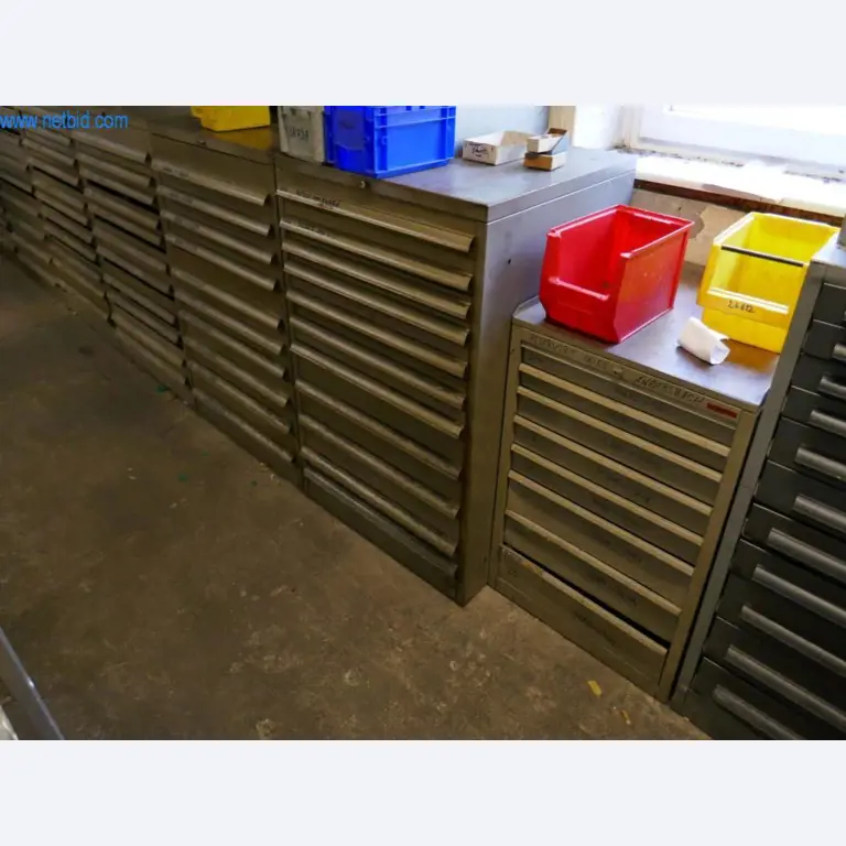 Machines voor de productie van schroeven, bouten en bevestigingsmiddelen-2